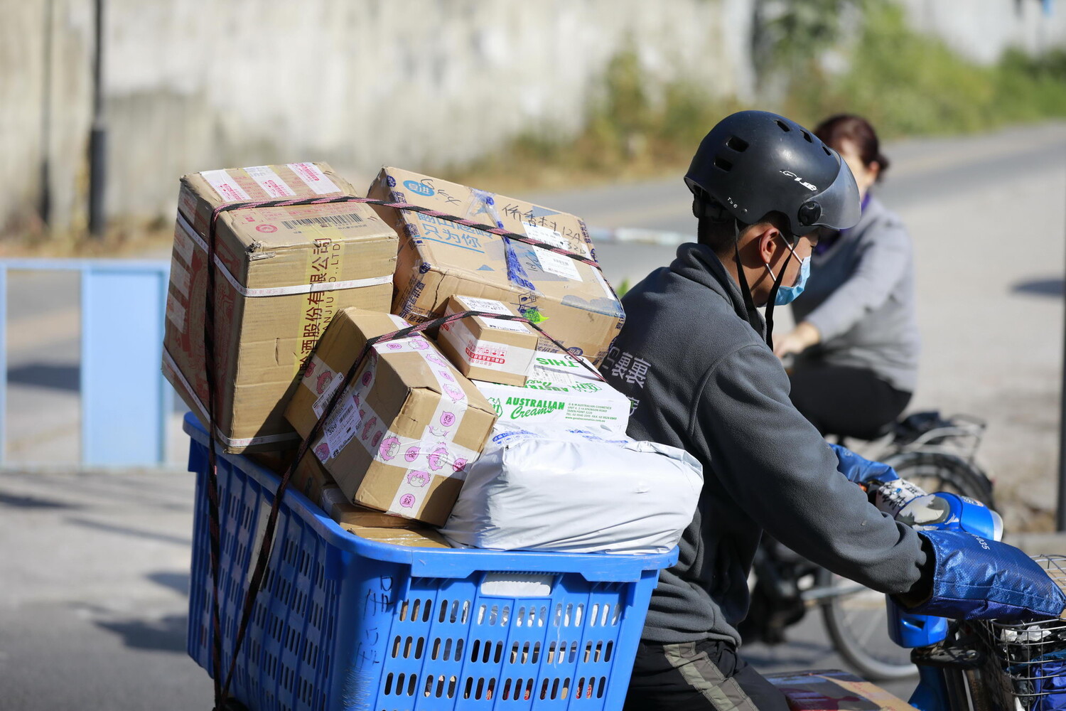 湖北顺丰、京东、中通、圆通、极兔为千人免费寄件_物流_电商之家